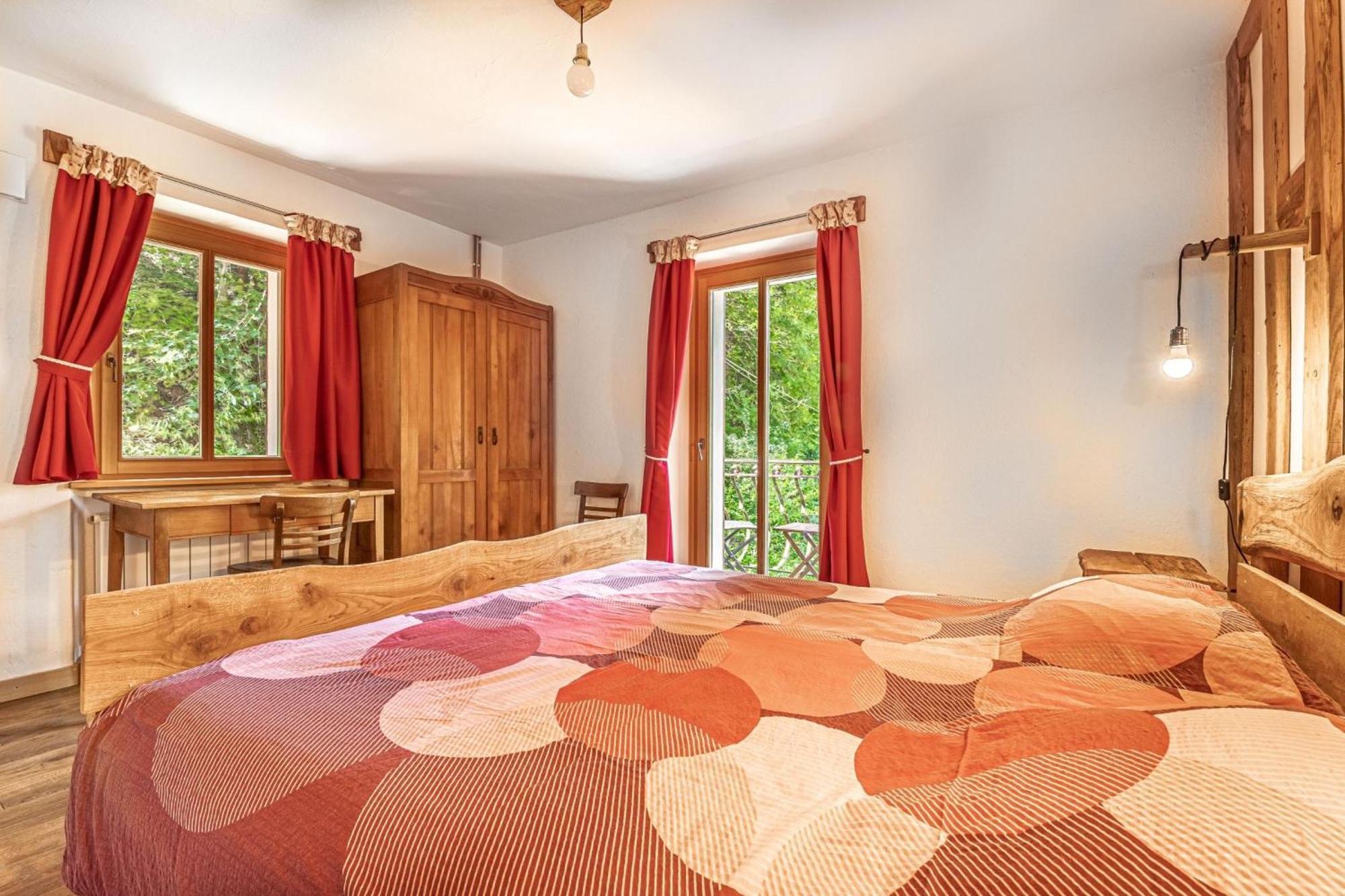 House By The Stream - Happy Rentals Avce Eksteriør bilde